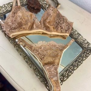 Gold French lace sexy handmade lingerie set adjustable thong